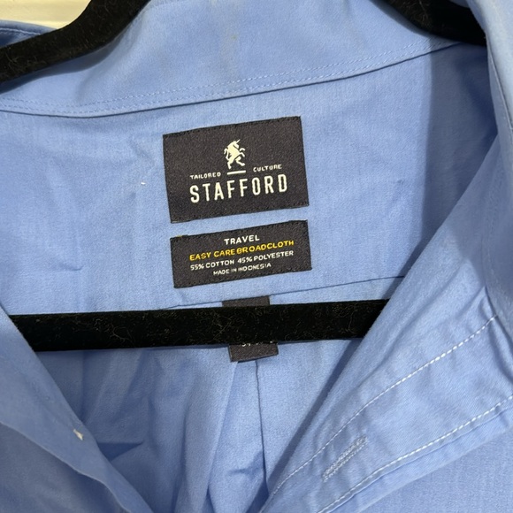 Stafford men’s travel button down - Picture 2 of 3